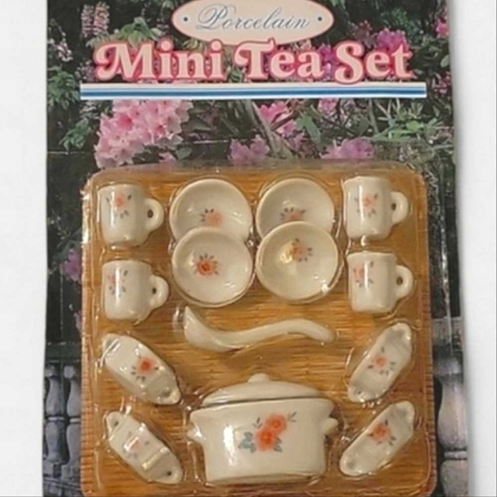 NEW in pkg Vintage Miniature 15-piece Porcelain Tea & Tureen Set